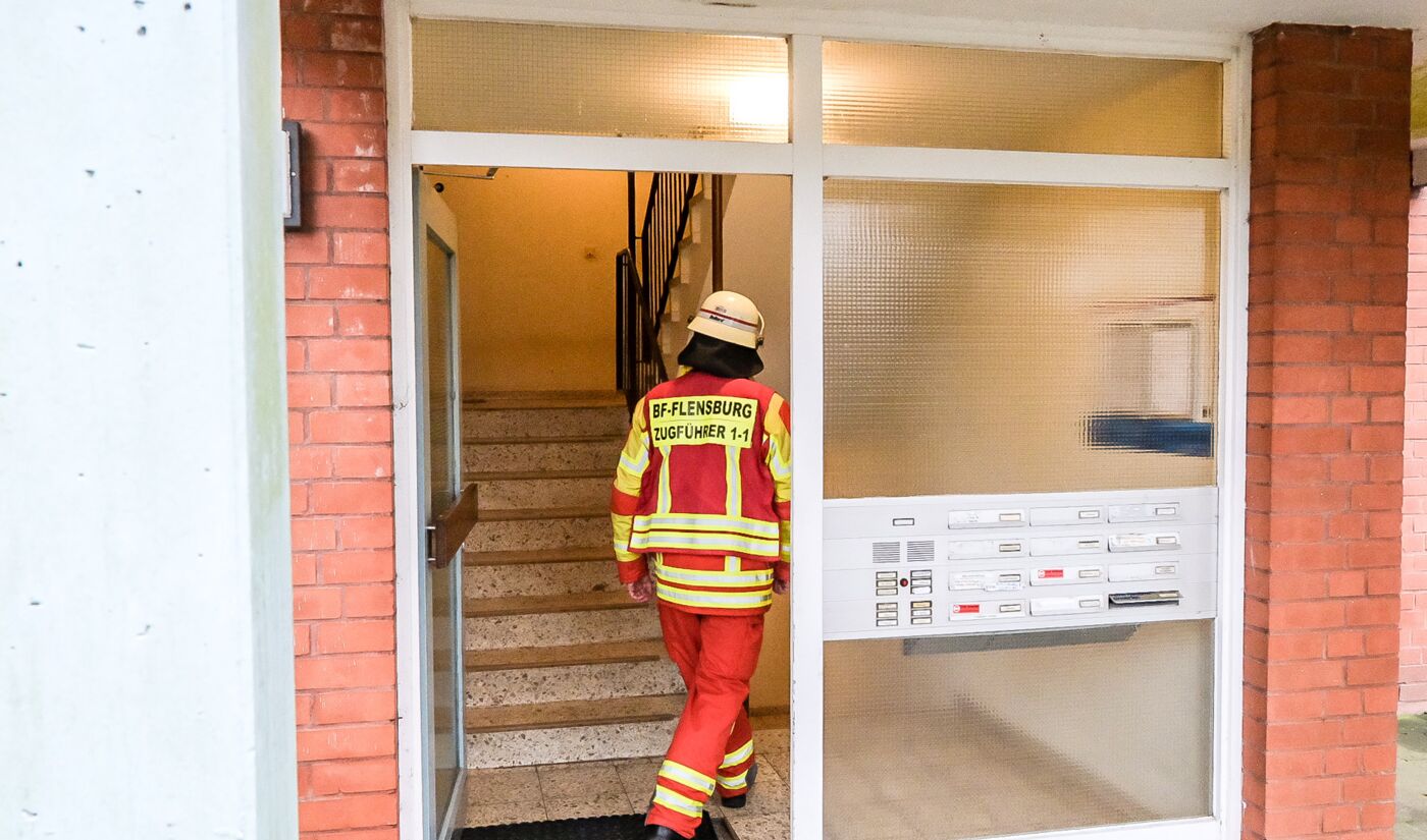 Brandgeruch Im Treppenhaus Feuerwehreinsatz Auf Dem Sandberg Foerde News